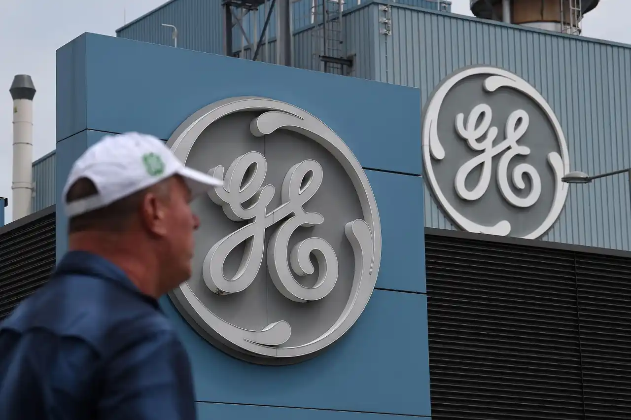 00 GE: La Trayectoria y el Impacto de General Electric 00