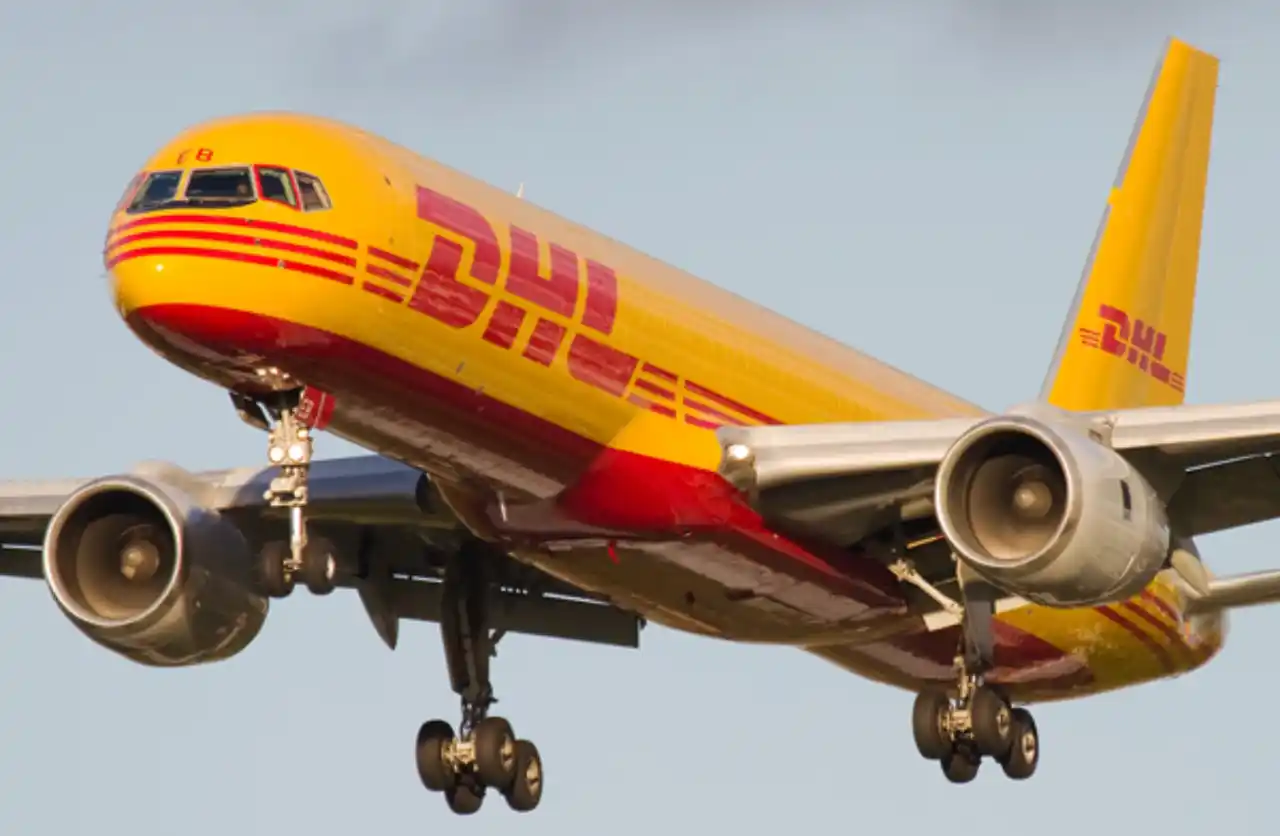 00 DHL: La Solución de Logística Internacional 00