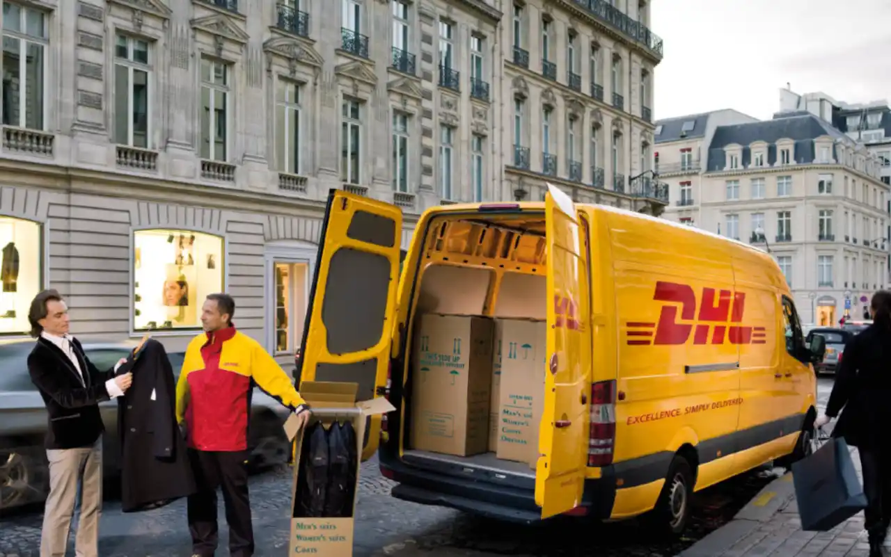 00 DHL: La Solución de Logística Internacional 00